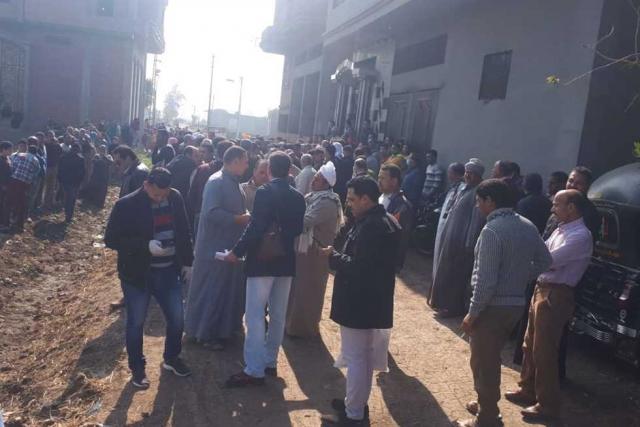 تشييع جثمان طبيبة توفيت بفيروس كرورنا وأهالي يرفضون