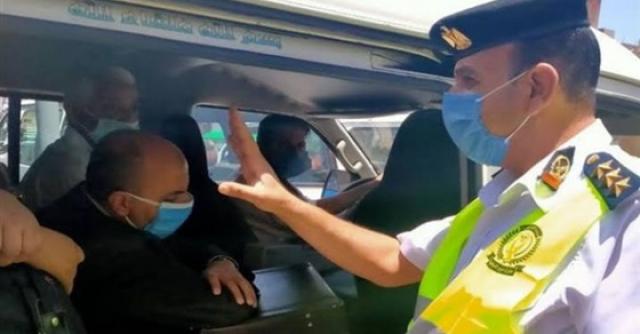 ضبط 1325 سائق نقل جماعى لعدم الإلتزام بإرتداء الكمامات