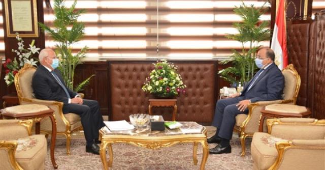 اجتماع وزير التنمية المحلية مع محافظ بورسعيد
