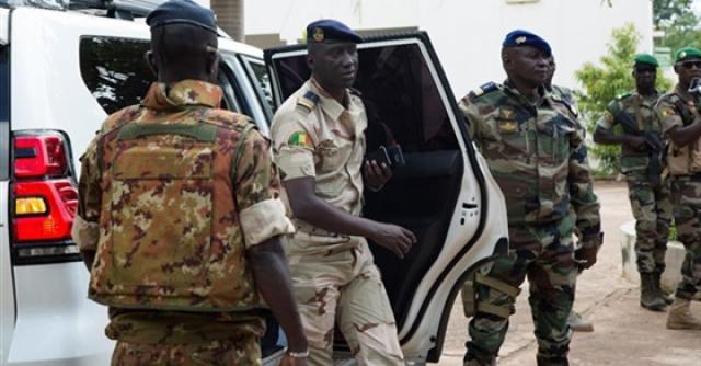السلطات الانتقالية في مالي