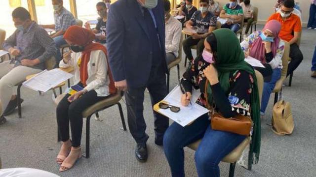 أعمال الامتحانات داخل إحدى الجامعات المصرية .. صورة أرشيفية