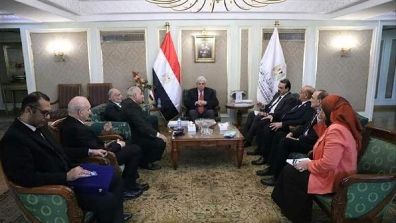 أخبار جانب من الاجتماع