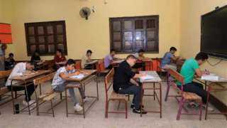 عاجل.. مصدر بالتعليم: تلقينا 16 ألف طلب من مراقبين ورؤساء لجان بامتحانات الثانوية العامة