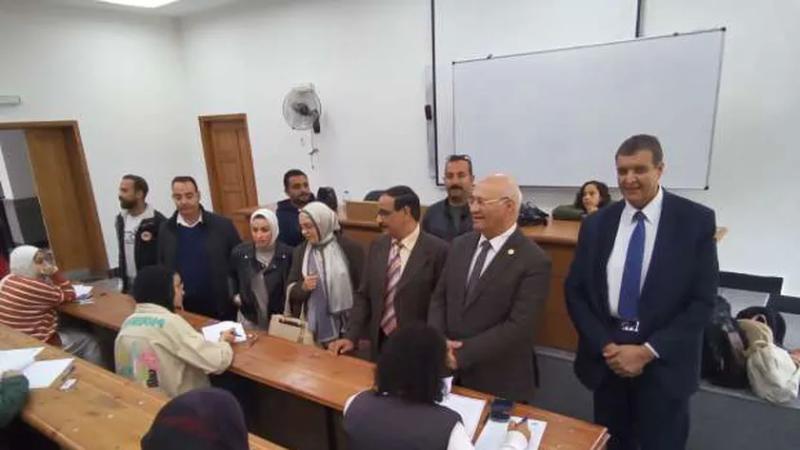 جولة رئيس جامعة بنها اليوم