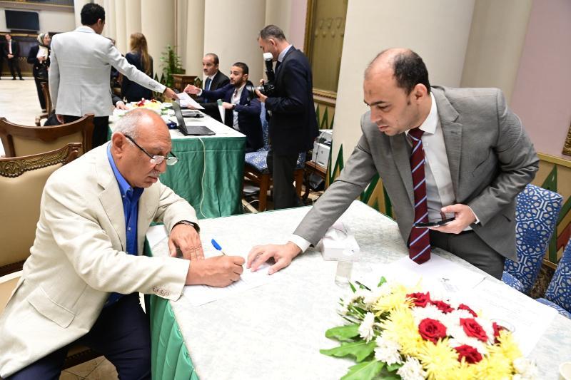 المهندس أحمد عثمان،