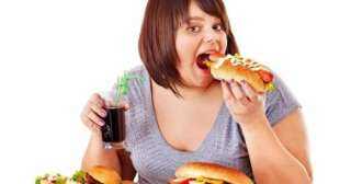 10 عادات غذائية غير صحية.. أبرزها تخطى الوجبات يساعد فى تخفيف الوزن