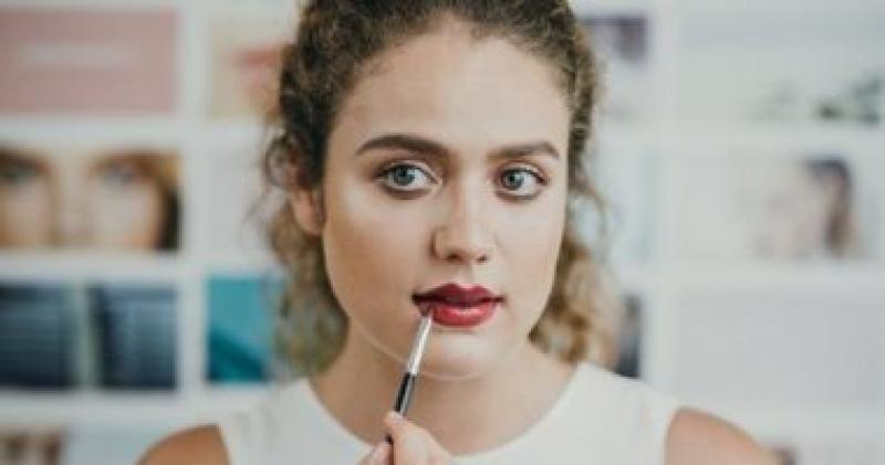 احمر شفاه