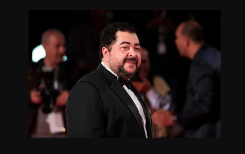 الفنان طارق عبد العزيز