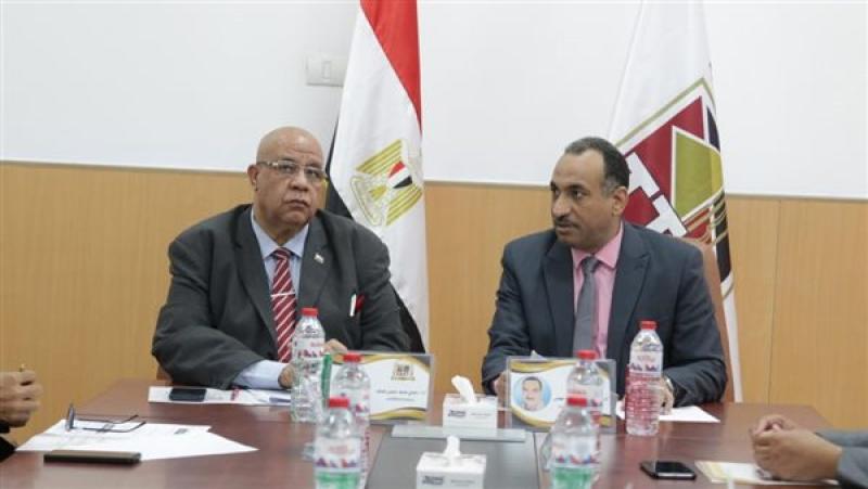 محافظ الاقصر