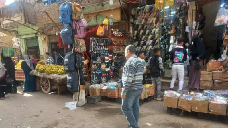 حملات إزالة إشغالات بمركزي بني مزار والمنيا