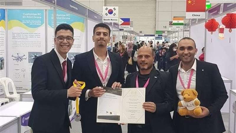 طلاب هندسة حلوان