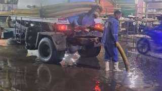 محافظ الفيوم يتابع رفع تجمعات مياه الأمطار من الشوارع (صور)