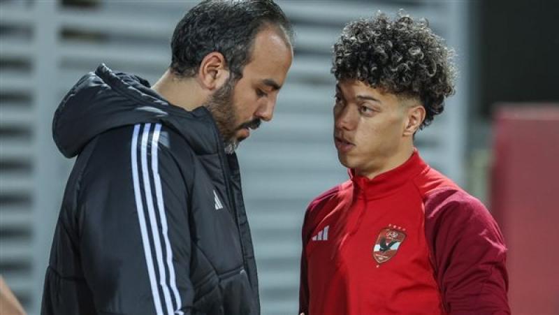 إمام عاشور لاعب الأهلي