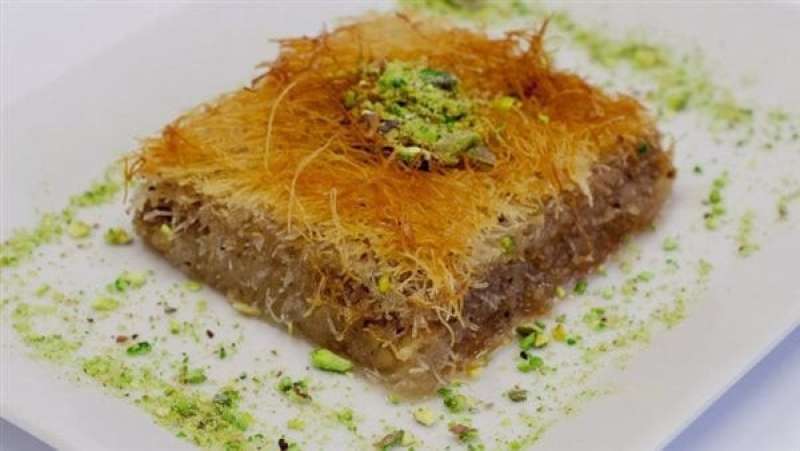 الكنافة بالمكسرات