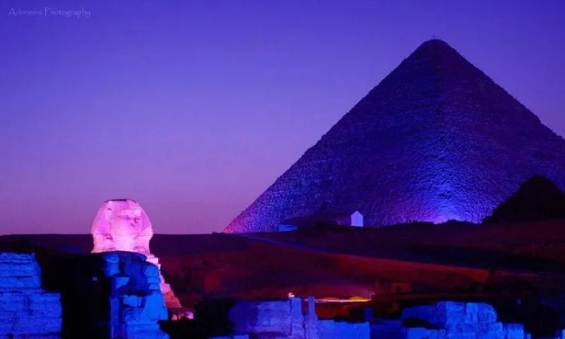 عروض الصوت والضوء بالأهرامات