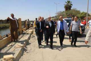 محافظ بني سويف يتفقد أعمال تطوير ورفع كفاءة  وتوسعة مدخل مدينة ناصر على الطريق الزراعي