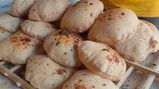 شعبة المخابز  تكشف حقيقة خفض أسعار الخبز فى مصر (فيديو)