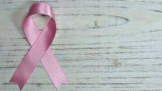 الصحة تكشف أعراض الإصابة بسرطان عنق الرحم