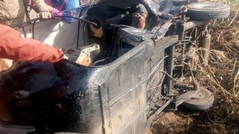 إصابة 4 أشخاص من بينهم طفلين ووالدتهما في حادث بالمنيا