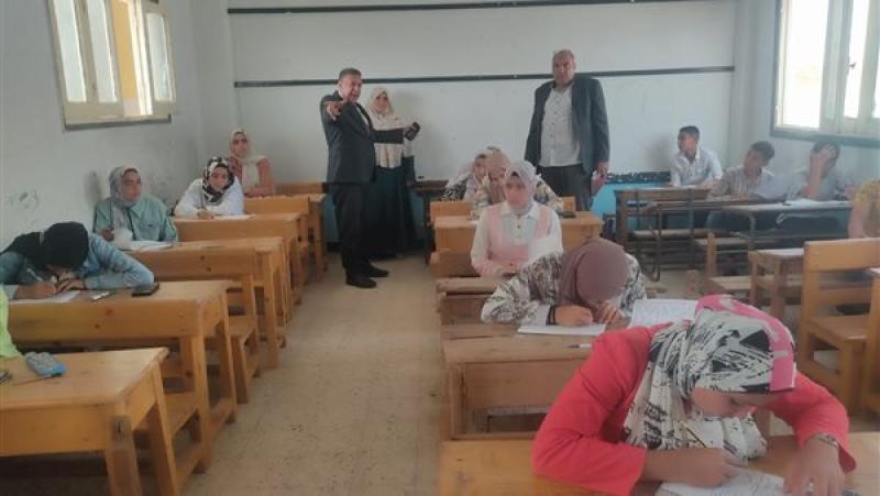 يوسف الديب وكيل وزارة التربية والتعليم في البحيرة