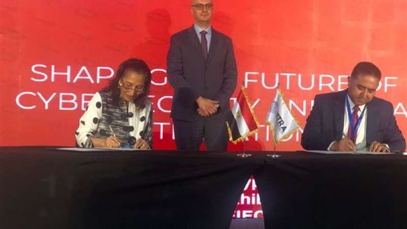 جامعة مصر للمعلوماتية تعقد شراكة إستراتيجية
