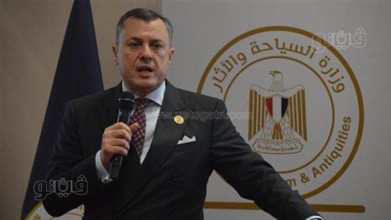أحمد عيسى وزير السياحة والآثار