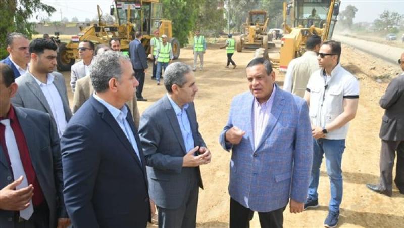 جولة المحافظ ووزير التنمية المحلية
