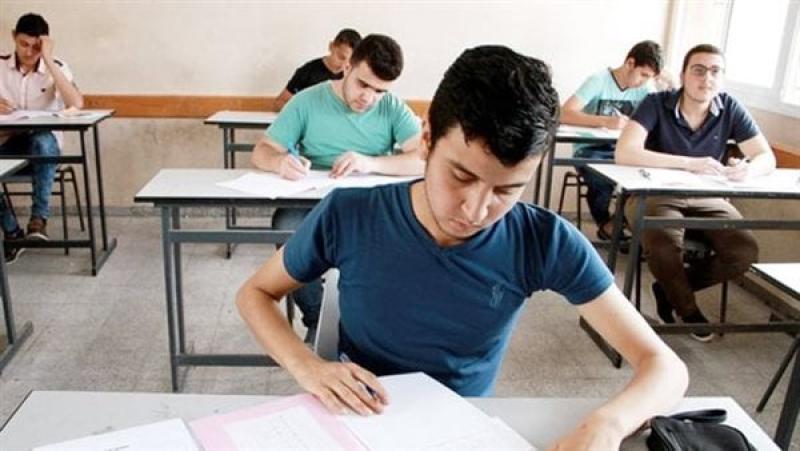 طلاب الثانوية العامة