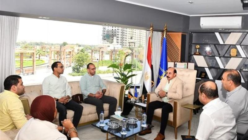 اللقاء