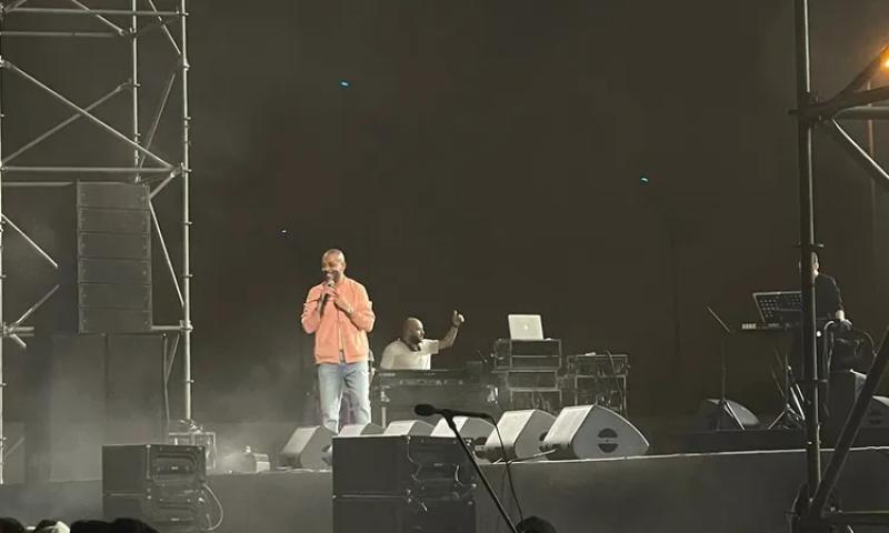 حفل تامر عاشور