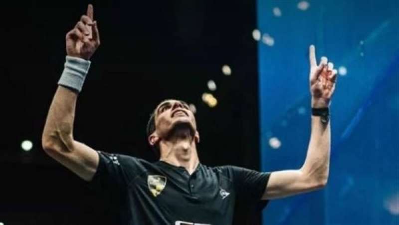 علي فرج لاعب الاسكواش