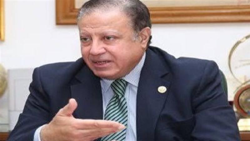 الدكتور هشام عزمى