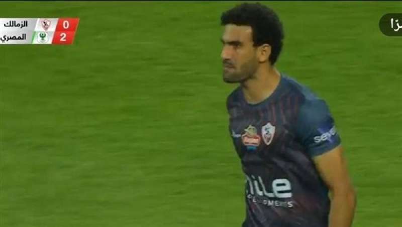 محمد عواد في مباراة المصري