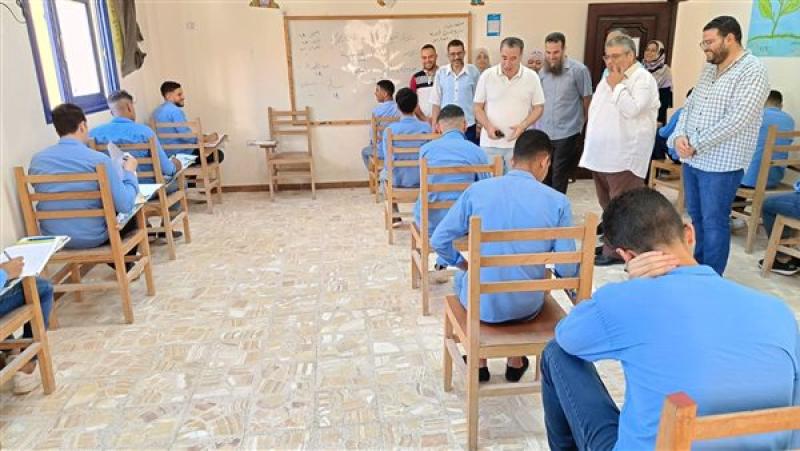 وكيل صحة مطروح يتفقد لجان امتحانات دبلوم الثانوية الفنية