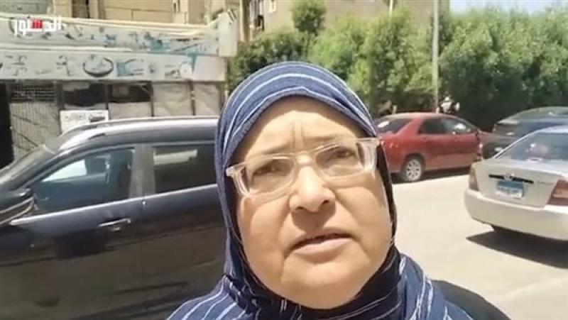 والده طالبة