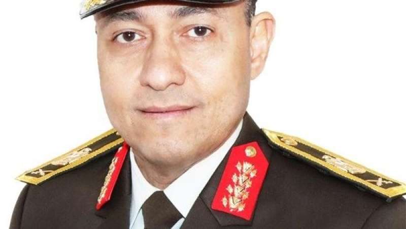 الدكتور اسماعيل كمال محافظ أسوان