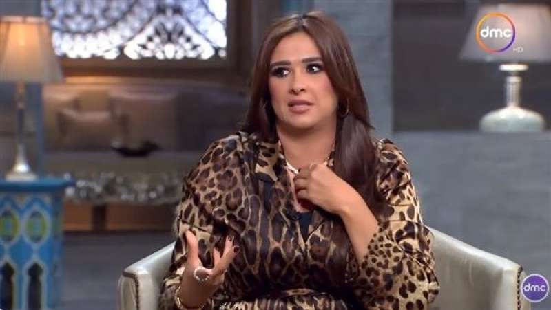 ياسمين عبد العزيز
