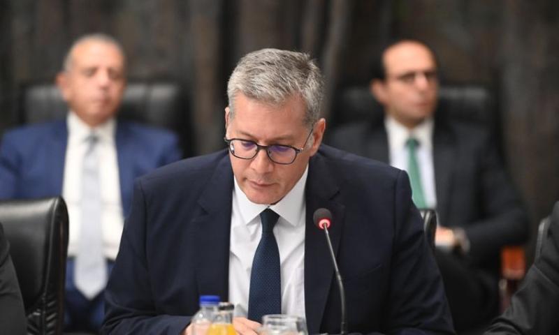 وزير البترول حلال الاجتماع