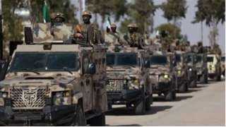 الجيش السوري يحذر مسلحي الشيخ مقصود بحلب ويؤكد أن تسليم السلاح هو الخيار الوحيد