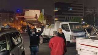 حي النزهة يواصل حملات رفع الإشغالات لاستعادة الانضباط بالشوارع