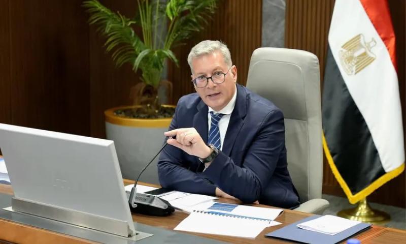 المهندس كريم بدوي وزير البترول والثروة المعدنية