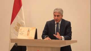 السياحة تبحث مع التنظيم والإدارة تطوير الهياكل التنظيمية ولوائح الموارد البشرية