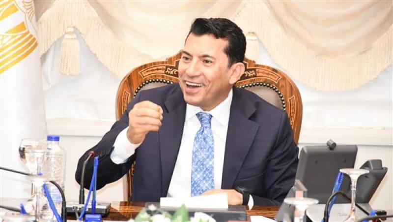 وزير الشباب والرياضة