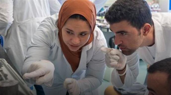 الجامعة الأمريكية بالقاهرة توقّع مذكرة تفاهم مع شركاء دوليين لإعداد طلاب الطب