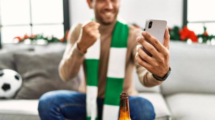 أفضل المواقع للمراهنات الرياضية المباشرة وكيف تختار الأنسب